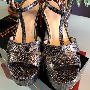 Leather (faux snake)platform sandals